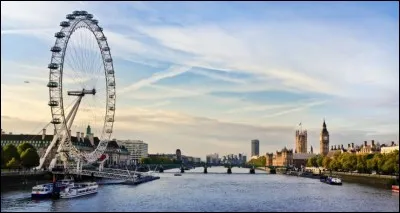 Longueur : 346 km 
Embouchure : Mer du Nord
Pays traversé : Angleterre.
à savoir : On dénombre plus de 80 îles sur le cours de ce fleuve. 
Quel est ce fleuve ?