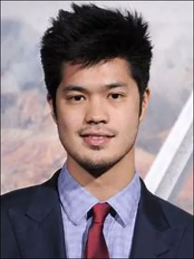 Qui joue le rôle de Zach Dempsey ?