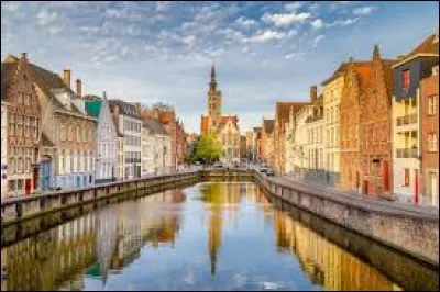 BRUGES - Comment s'appelle le canal, long de 12 km, qui relie la ville à son port maritime de Zeebruges ?