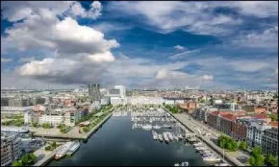 ANVERS - Dans quelle partie du pays se situe cette grande ville portuaire ?