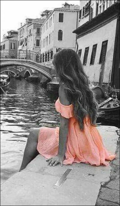 Qui chantait "Petite fille de ma rue..." ?