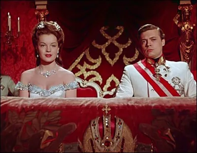 Quel chant est joué à la Scala de Milan, à la place de l'hymne autrichien ?