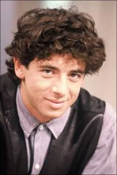 Complétez le titre de cette chanson : "Dans ces...