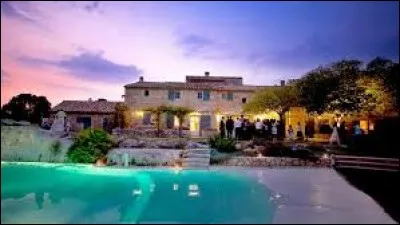 On peut l'associer au terme provençal. Il s'agit du ...