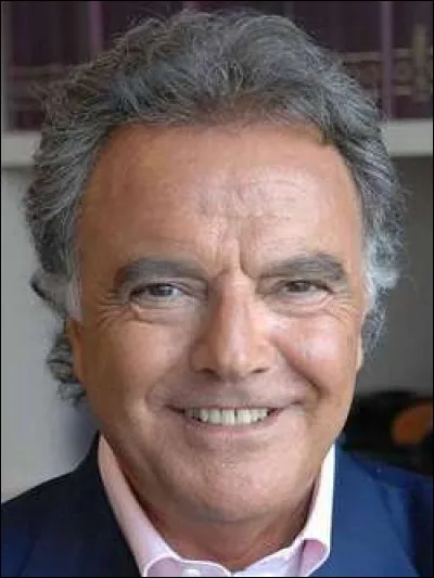 Qui est cet Alain, opticien et homme d'affaires ?