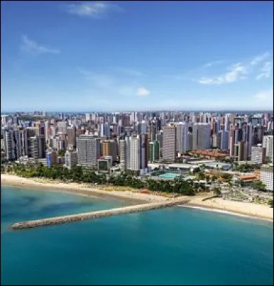 Où se situe Fortaleza ?