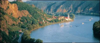Le Danube est le premier fleuve d'Europe.