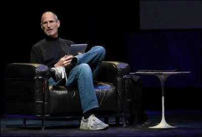 Pour humilier Google, coupable d'avoir lanc un concurrent de l'iPhone, Steve Jobs a frapp fort. Le PDG d'Apple a dit :