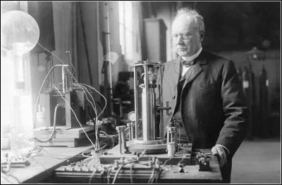 Ce physicien, un des précurseurs de la radio, c'est ... Branly.