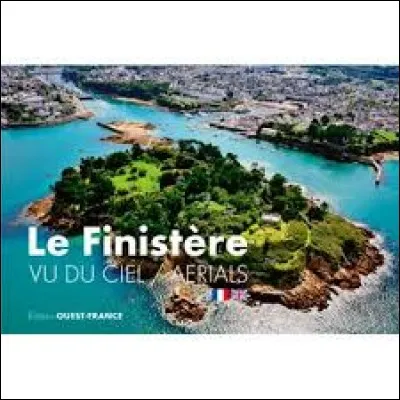 Le département du Finistère a à la fois un littoral sur la Manche et un sur l'Océan Atlantique.