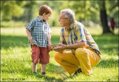 - Et toi Papy ? Toi aussi ton kiki est tout dur le matin ? 
- Oh, tu sais, mon kiki a du mal à se lever, c'est pour ça que je prends ____ quand il le faut :