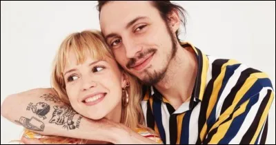 Comment s'appelle son frère ?