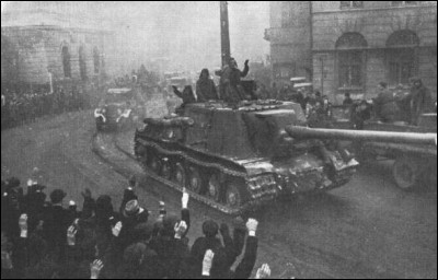 Le 12 janvier, l'Armée rouge lance l'offensive Vistule-Oder. Qu'est-ce qui est faux ?