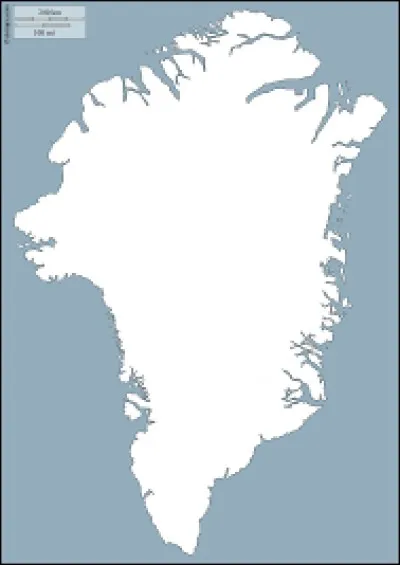 Le Groenland est parfois considéré comme un sous-continent : à quel continent est-il rattaché géographiquement ?