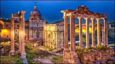 "Divorce à l'italienne" est un film interprété par Marcello Mastroianni.