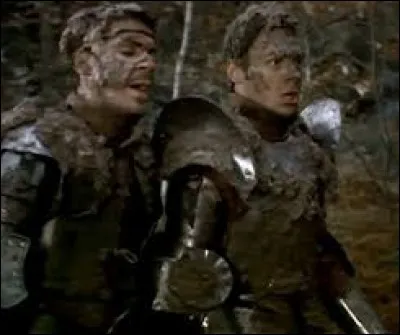 Un dragon lui a chié dessus :