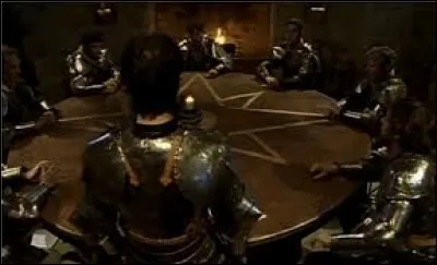 Arthur a viré Agravain pour lui faire une place à la Table Ronde :