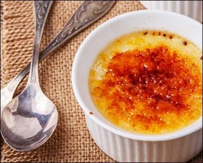 Oh mince, j'ai brûlé ma crème ; comment je vais bien pouvoir appeler cette pâtisserie ?