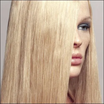 Lequel de ces verbes correspond à passer la main dans les cheveux d'un autre ?