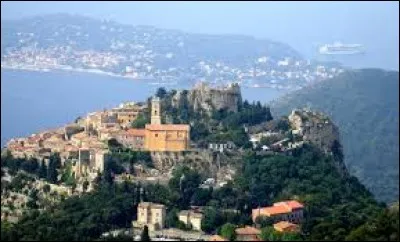 Nous partons maintenant en r&eacute;gion P.A.C.A. &agrave; la d&eacute;couverte d'&Egrave;ze (&Egrave;ze village sur l'image). Ville de la m&eacute;tropole Ni&ccedil;oise, elle se situe dans le d&eacute;partement ...