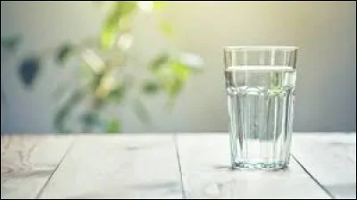 Qui a dit : �Donner un verre d'eau en &eacute;change d'un verre d'eau n'est rien ; la vraie grandeur consiste &agrave; rendre le bien pour le mal� ?