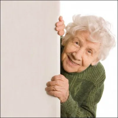 Que dois-tu faire si tu vois une personne âgée monter dans le bus ?