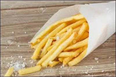 Je mets beaucoup de sel sur mes frites.