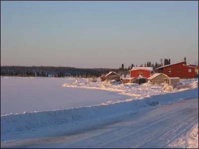 Où se trouve le Grand lac de l'ours ?