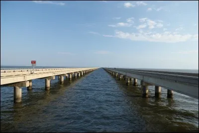 Où se trouve le lac Pontchartrain ?