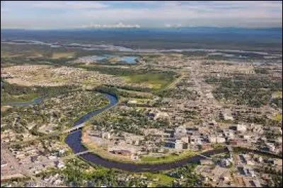 Où se trouve la ville de Fairbanks ?