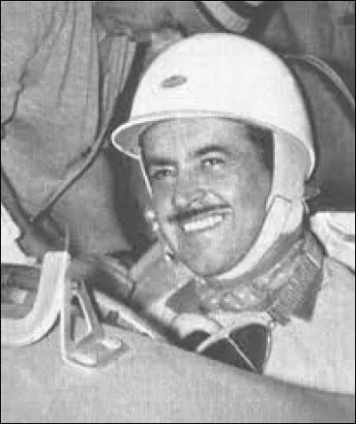 Ce pilote automobile, avec ses deux victoires &agrave; Monaco en 1955 et 1958, a &eacute;t&eacute; le premier Fran&ccedil;ais &agrave; gagner un Grand Prix comptant pour le championnat du monde de la Formule 1. C'est ... Trintignant.