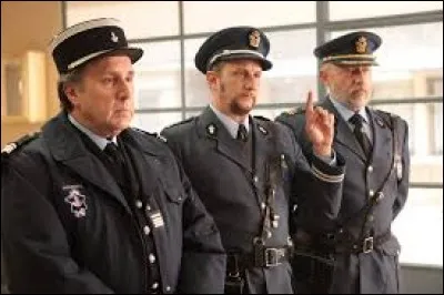 Qui a réalisé le film "Rien à déclarer" ?