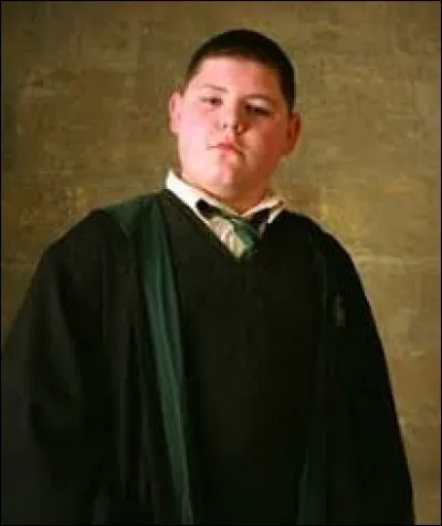 Un élève te traite de sang-de-bourbe ! Comment réagis-tu ?