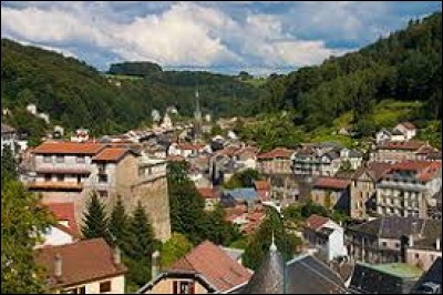 Comment appelle-t-on les habitants de Plombières-les-Bains (Vosges) ?