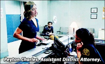 Au tribunal, tu es...