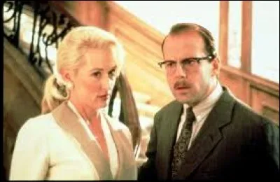 Qui joue dans "La mort vous va si bien" ?