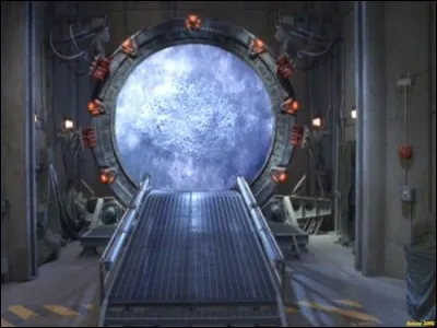 Dans quel univers de fiction explore-t-on de nouvelles planètes grâce aux portes des étoiles ?