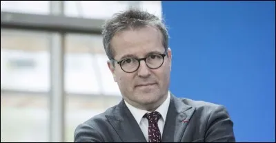 Ancien président d'Emmaüs France de 2002 à 2007, actuel directeur général de l'Assistance publique - Hôpitaux de Paris, c'est ... Hirsch.