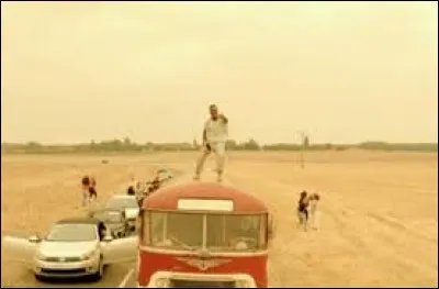 Quel rappeur a chanté "Je suis chez moi" ?