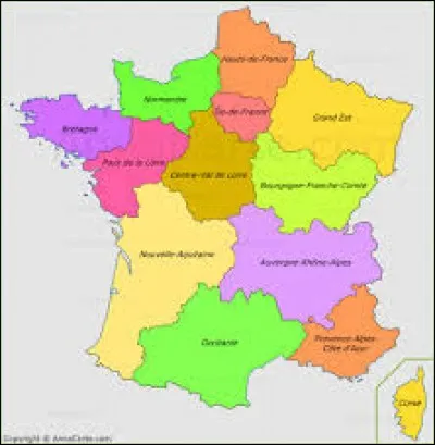 Avec la réforme territoriale de 2016, les régions Bourgogne-Franche-Comté et Île-de-France comportent le même nombre de départements.