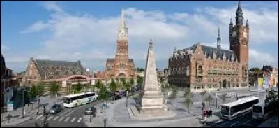 Les habitants d'Armenti&egrave;res (Nord) portent le gentil&eacute; ...