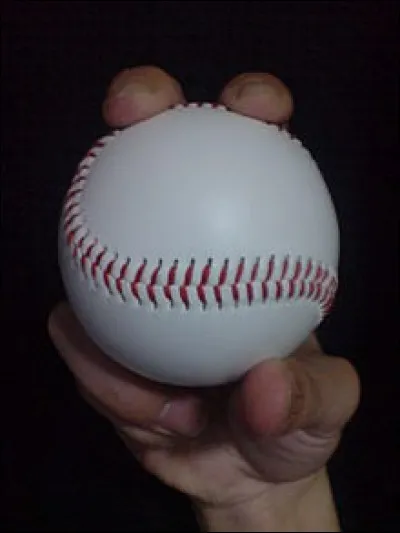 Dans quel sport peut-on faire une "balle rapide" ?