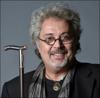 Qui est ce Patrick, auteur-compositeur-interprète, devenu mondialement célèbre avec son titre disco "Born to Be Alive" ?