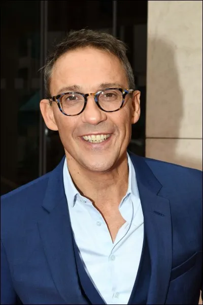 Qui est ce présentateur ?