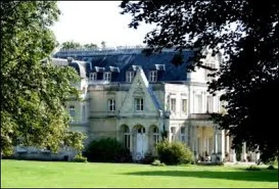 Je vous propose de partir &agrave; la d&eacute;couverte du ch&acirc;teau de la Madeleine, &agrave; Pressagny-l'Orgueilleux. Village normand de l'arrondissement des Andelys, il se situe dans le d&eacute;partement ...