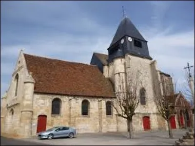 Nous sommes dans les Hauts-de-France devant l'église de La Neuville-Roy. Autrefois orthographiée Laneuvilleroy, cette commune de l'arrondissement de Clermont se situe dans le département ...