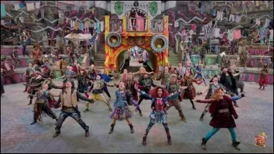 Quels sont les quatre enfants de méchants à être admis à Auradon ?