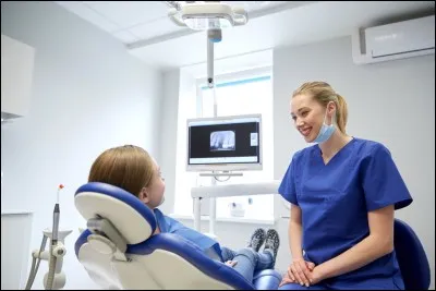 Quels sont les premiers symptômes de cette maladie ?