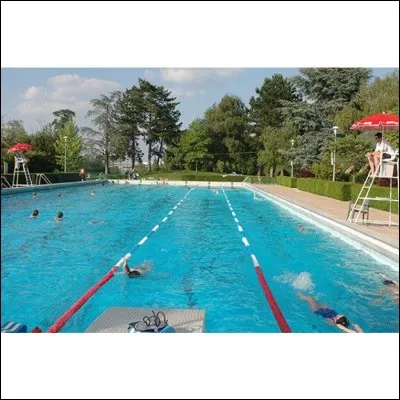 "Le Grand bain" est un film mis en scène par Claude Lelouch.