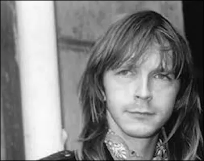 Complétez le titre de cette chanson : "Docteur Renaud, Mister...